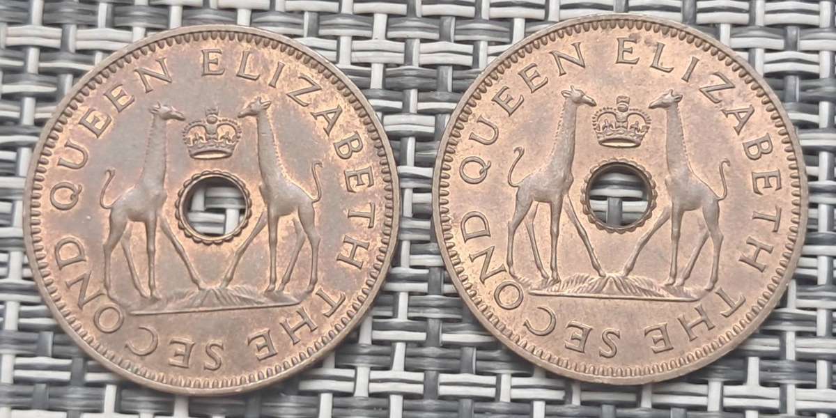 1943 RHODESIA 1/2 PENNY : EXCELLENT