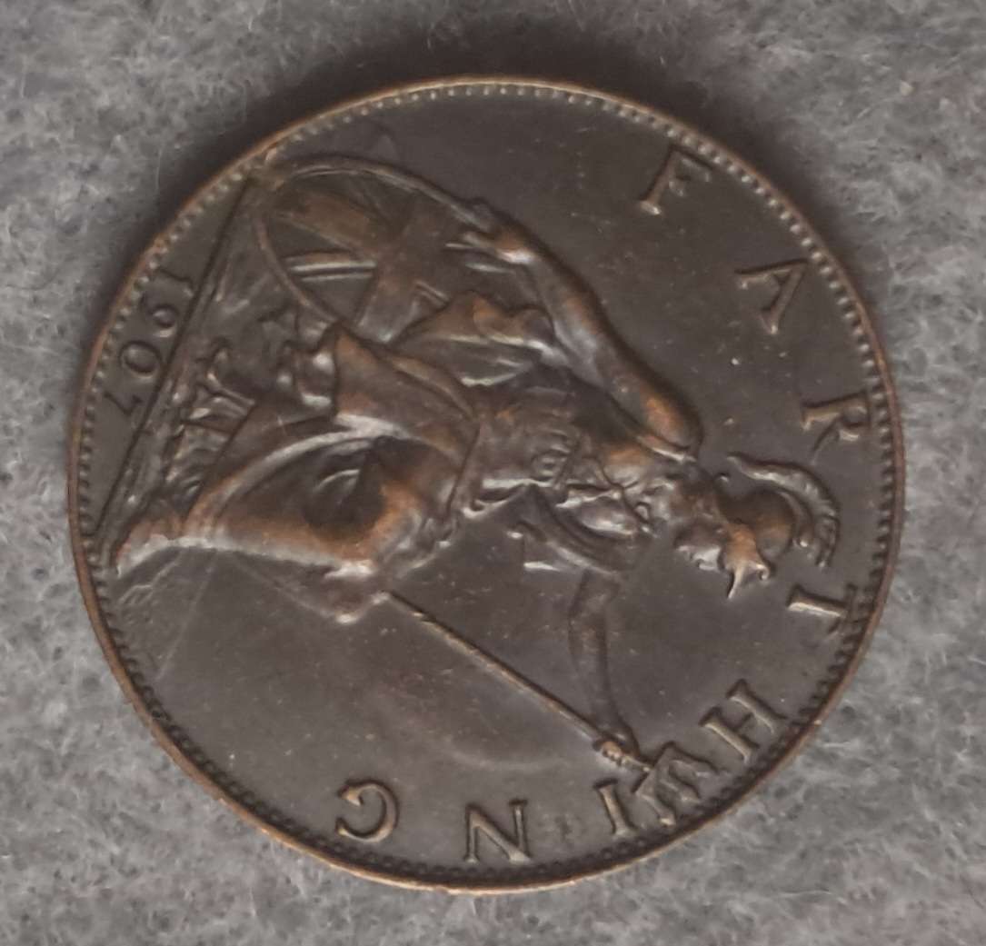 1907 GREAT BRITAIN FARTHING : BETTER GRADE
