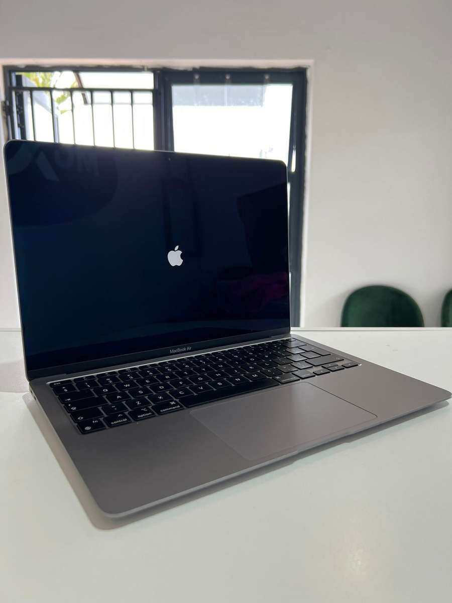 Macbook Air 2020 (M1) (2tb)