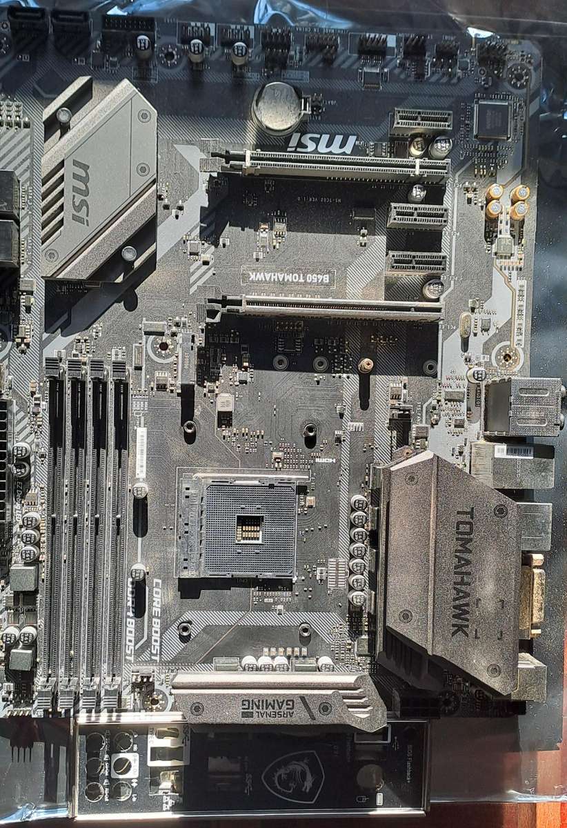 MSI B450 Tomahawk AM4