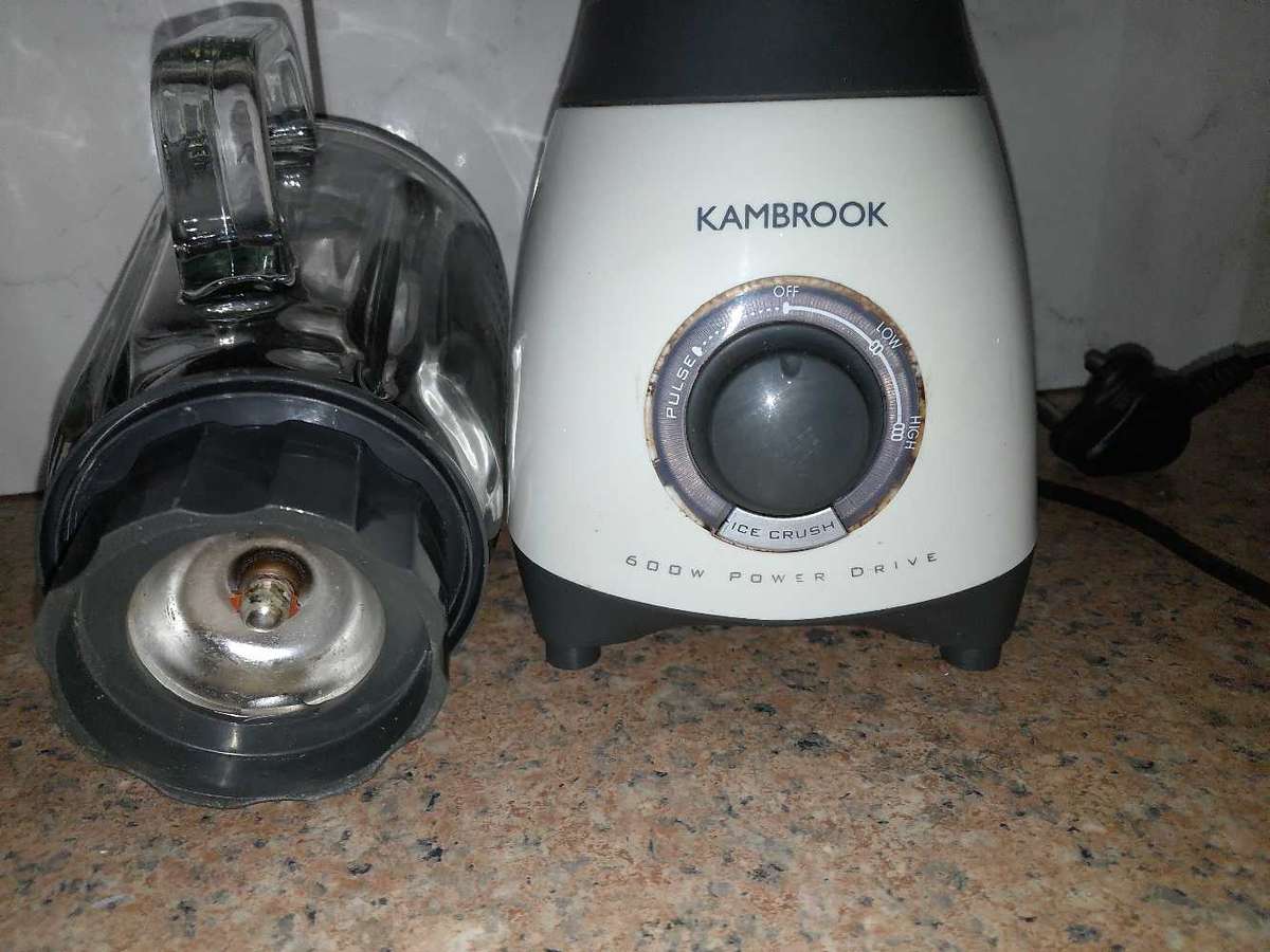 KAMBROOK BLENDER WITH GLASS JUG FOR REPAIRS
