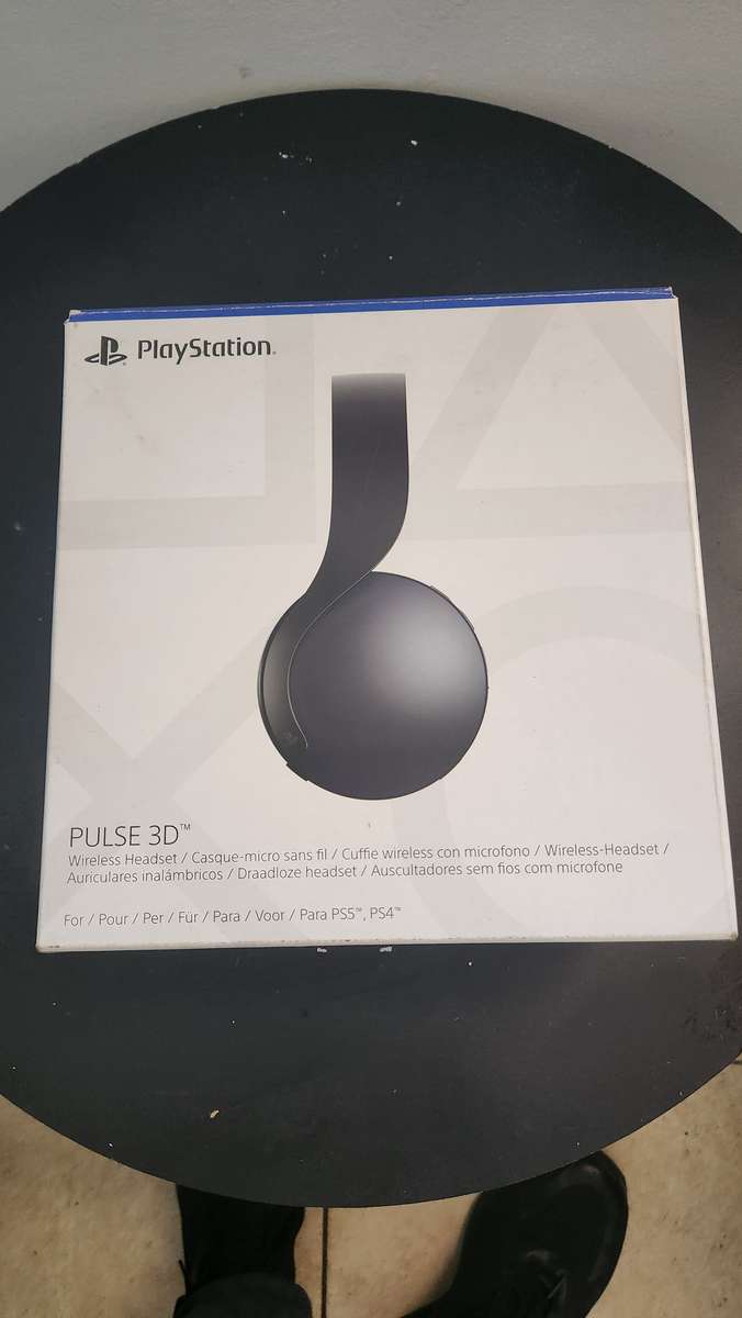 PlayStation PS5 Pulse 3D Wireless Headset with 3.5mm Jack - Midnight Black- in the box