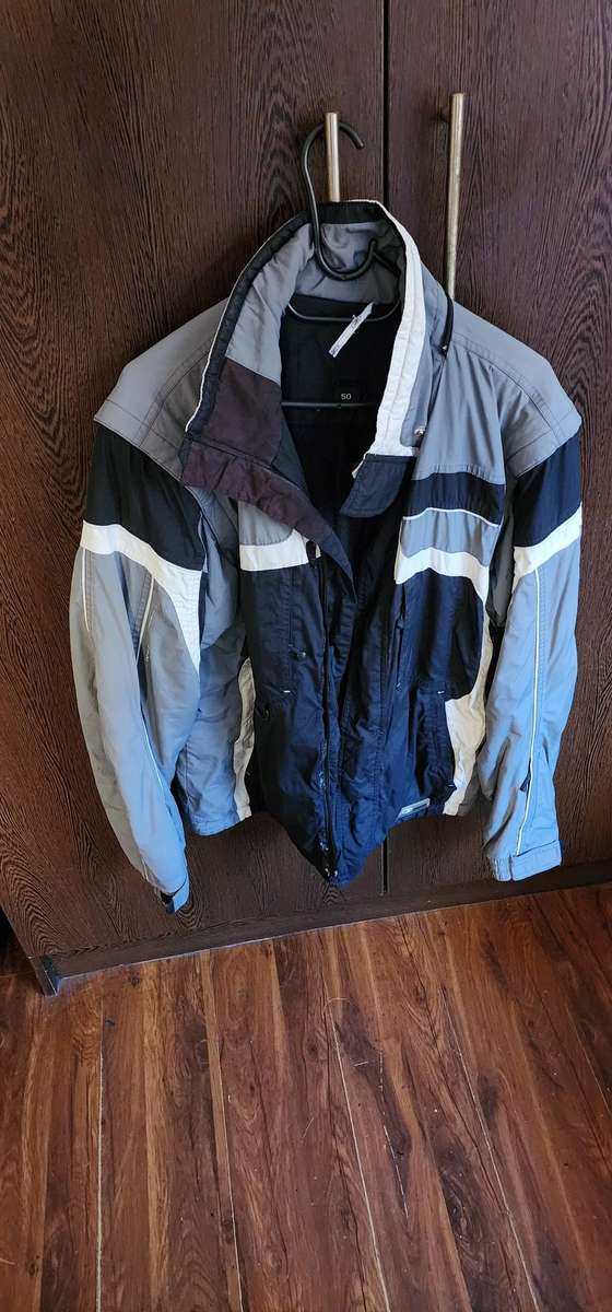 Ziener- European Winter Ski jacket - Male (Large)