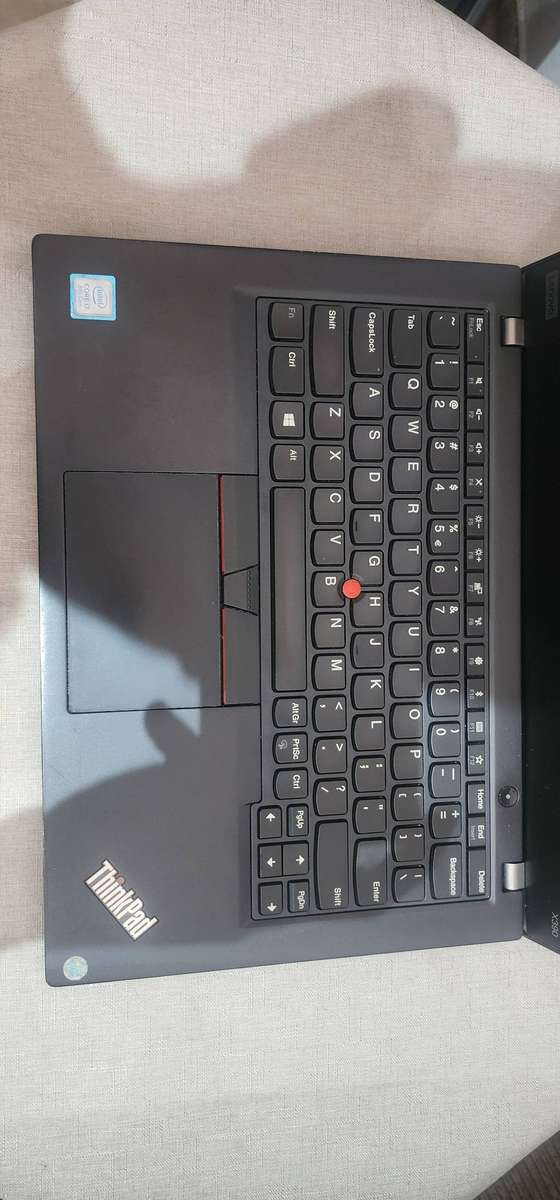 Lenovo thinkpad x390 13.3" i7 8th gen (JOB LOT) - SOLD AS IS