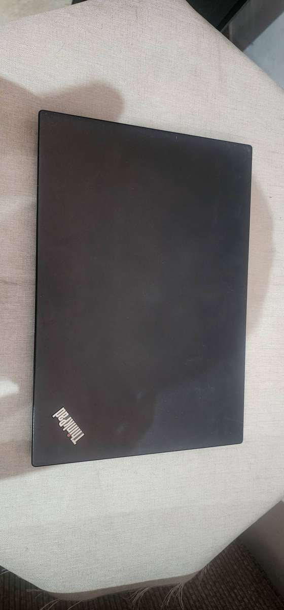 Lenovo thinkpad x390 13.3" i7 8th gen (JOB LOT) - SOLD AS IS