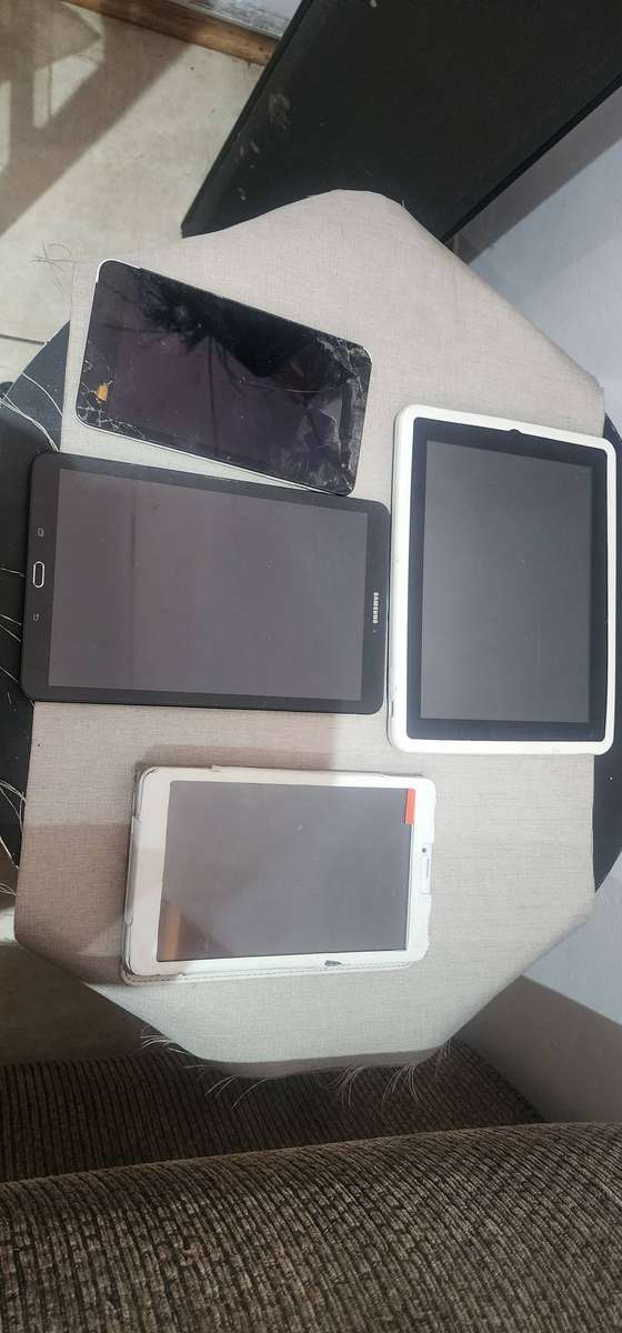 4x Android Tablets (JOB LOT) - SOLD AS IS