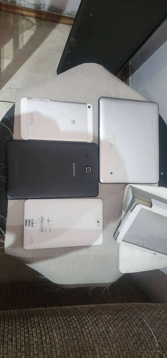 4x Android Tablets (JOB LOT) - SOLD AS IS