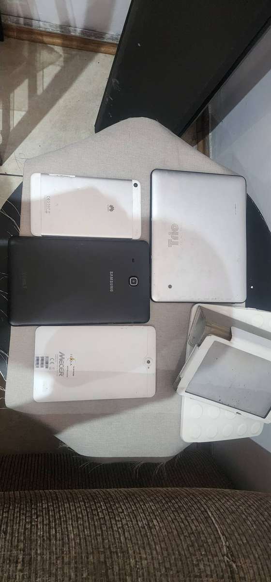 4x Android Tablets (JOB LOT) - SOLD AS IS
