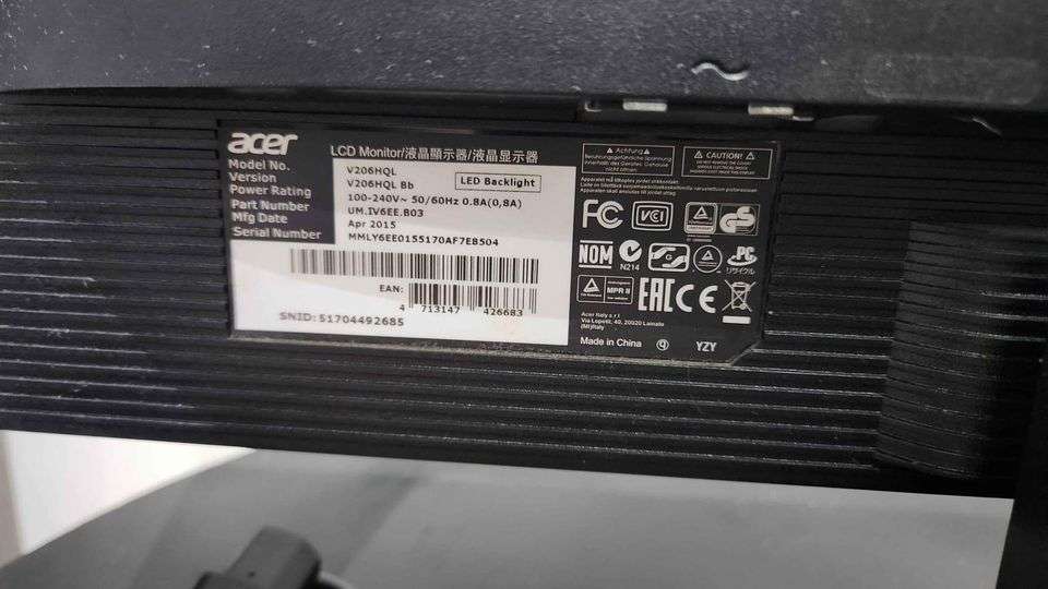 Acer V206HQL 19.5-inch 1600 x 900p HD 60Hz 16:9 5ms TN LED Monitor