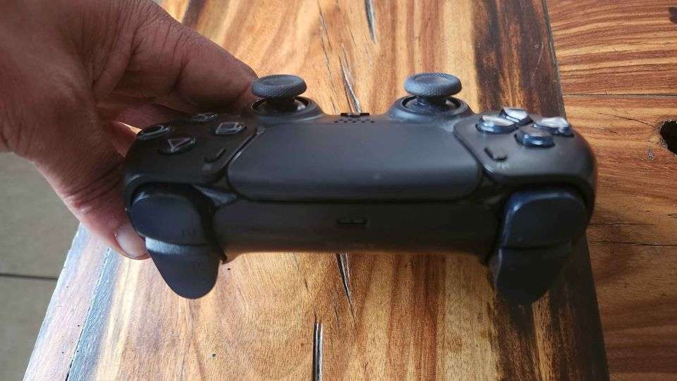 PlayStation 5 DualSense Controller - Black -boxed