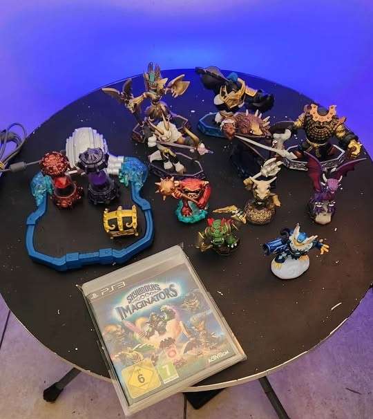 Skylanders Imagineators - Ps3 Games + platform and 10+ figurines