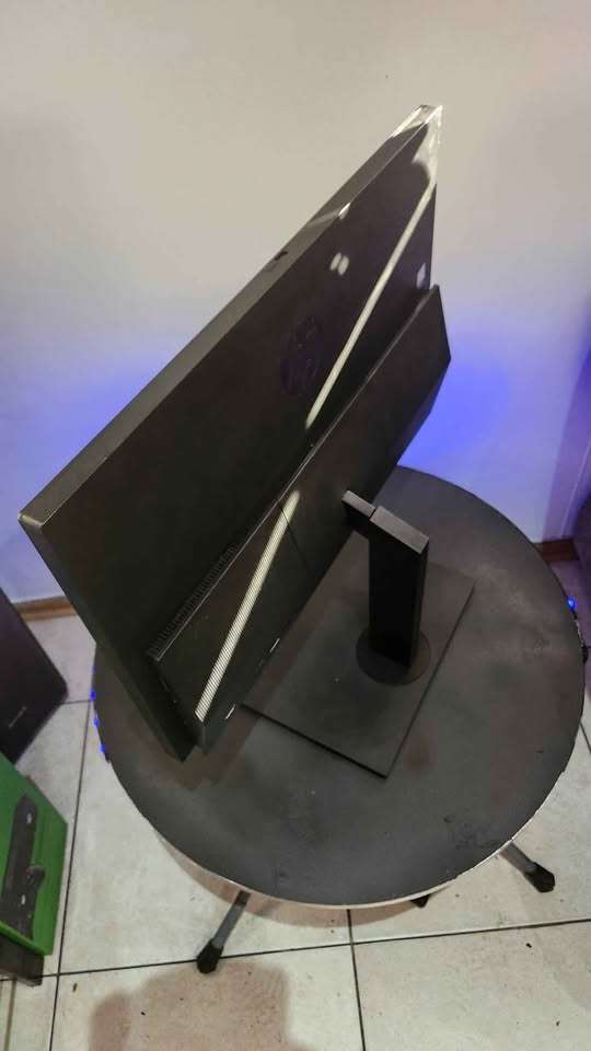 Hp Pro One 400 G4 - all-in-one- (20") - Hexa Core i5 8th gen, 8gb ram 256gb ssd