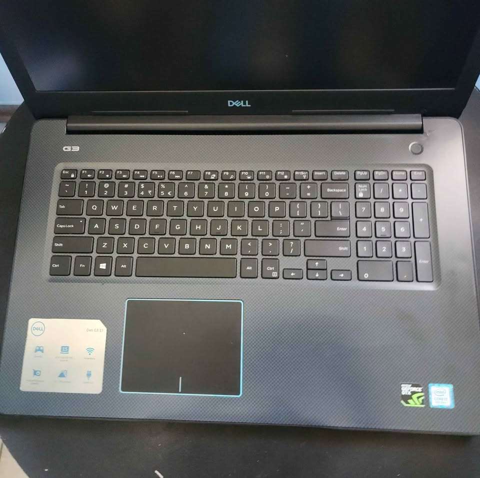 Dell Inspiron G3 17-3779 -17.3"- i7-8th gen, 16gb ram, 512gb m.2 ssd +1tb hdd- Nvidia gtx 1050ti