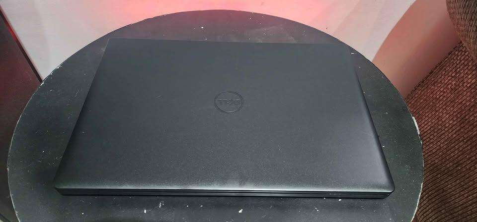 DELL LATITUDE 3570- (15.6`) INTEL CORE i5- 6200U, 12GB RAM, 256GB SSD