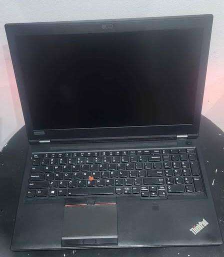 Lenovo Thinkpad P52 (15.6") Hexa core i7-8750H, 16gb ram, 1tb hdd, Quadro P1000 4gb