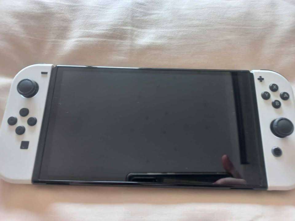 Nintendo Switch Console OLED - White