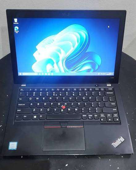 Lenovo ThinkPad X280- 12.5" - Quad core i7- 8th Gen, 8gb ddr4 ram, 256gb m.2 ssd - super slim