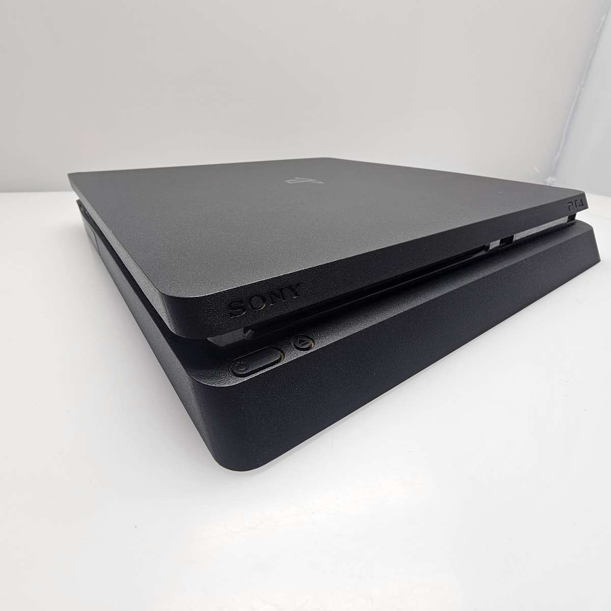 Sony Playstation 4 Slim