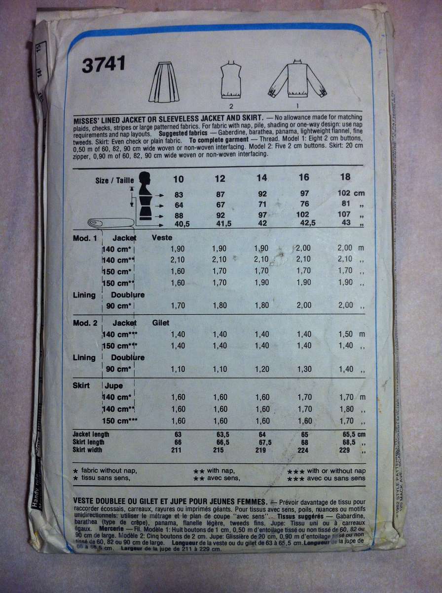 Style 3741 Jacket & Skirt. Size 10. Complete