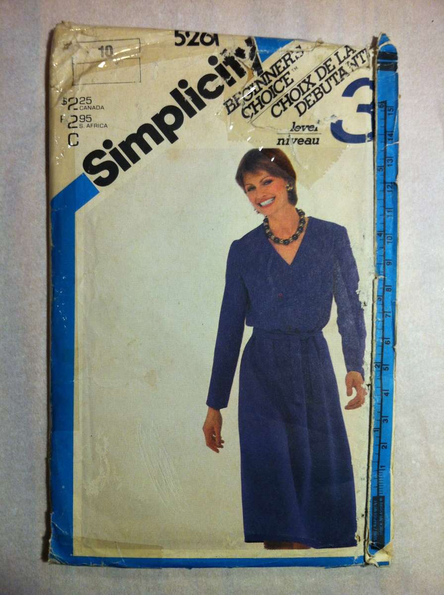 Simplicity 5261 V Neck Dress. Size 10. Complete