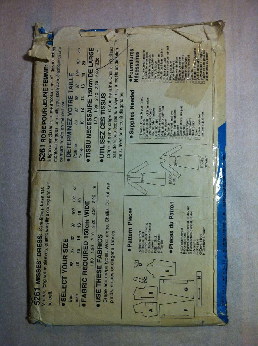 Simplicity 5261 V Neck Dress. Size 10. Complete