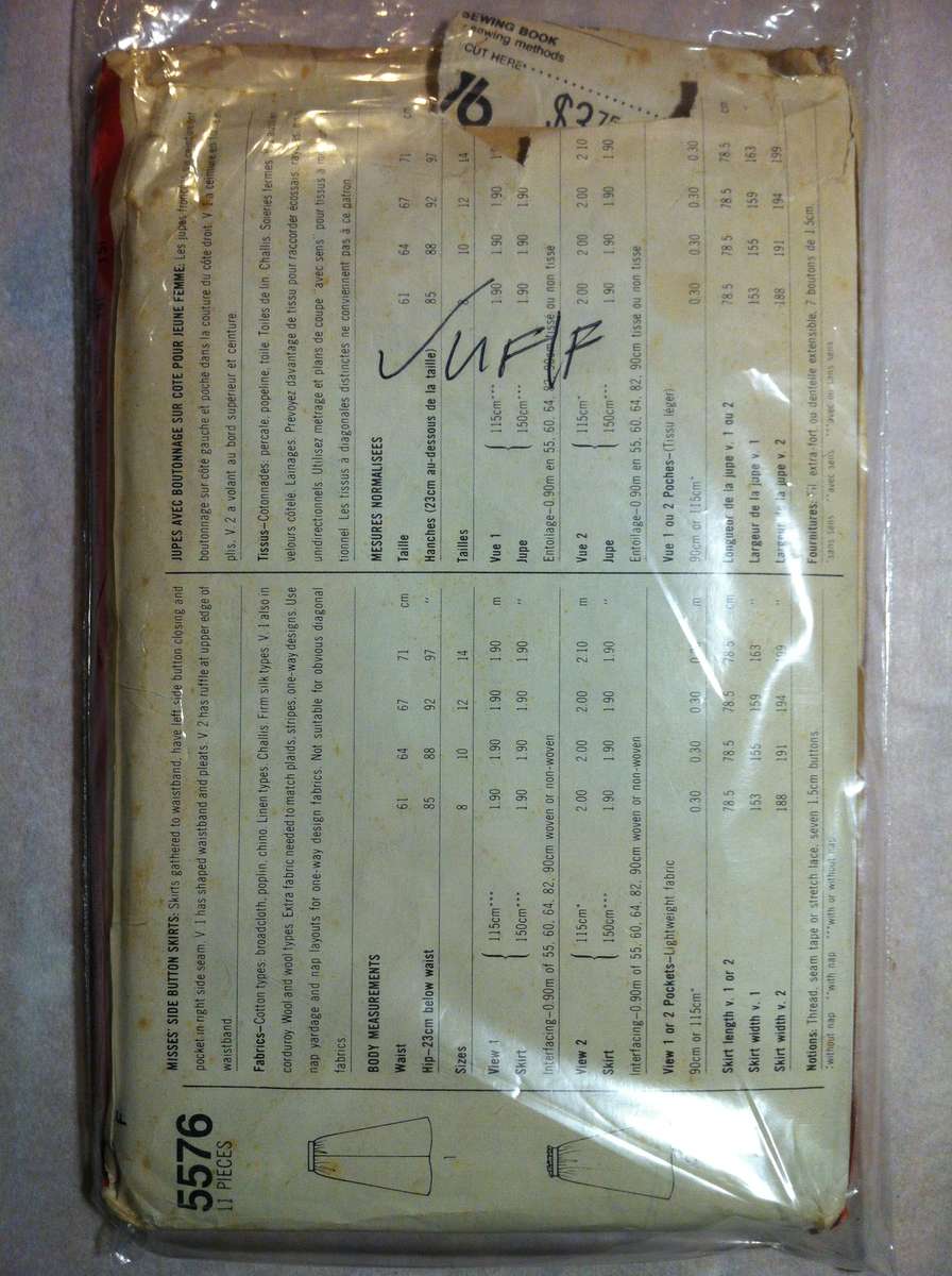 Simplicity 5576 Side Button Skirts. Size 10. Complete Uncut F/F