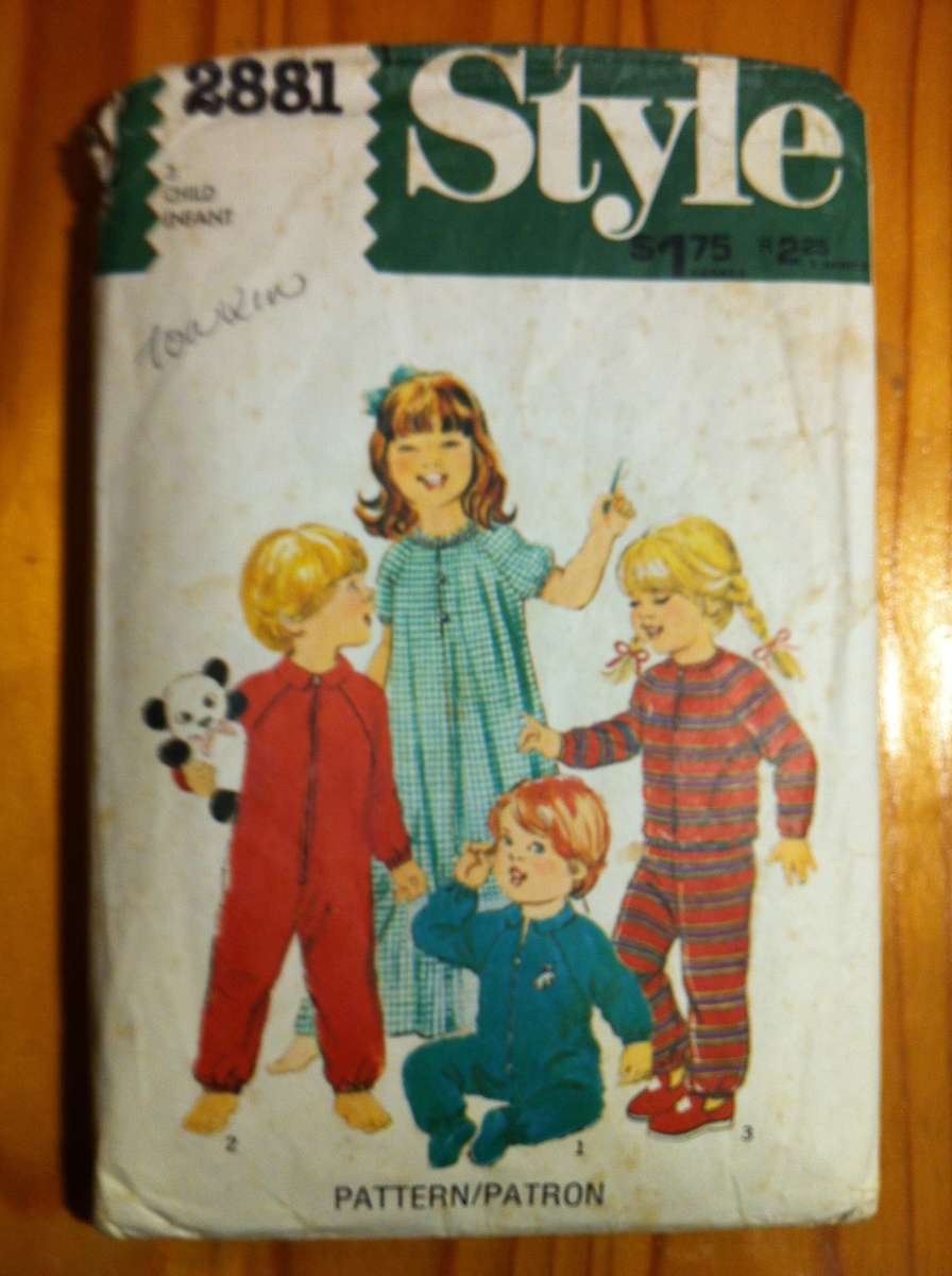 Style 2881 Sleepsuit and Nightdress. Size 3 Chest 56 cm. Complete