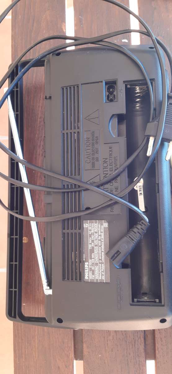 Vintage Philips D7008 Portable FM/AM Radio & Cassette Tape Player