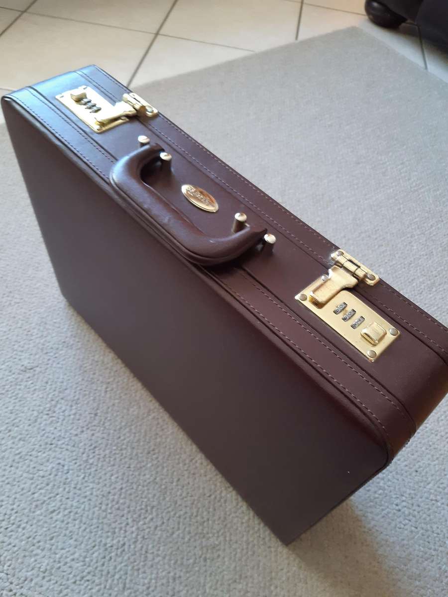 Elegant Expander PVC Attache Case