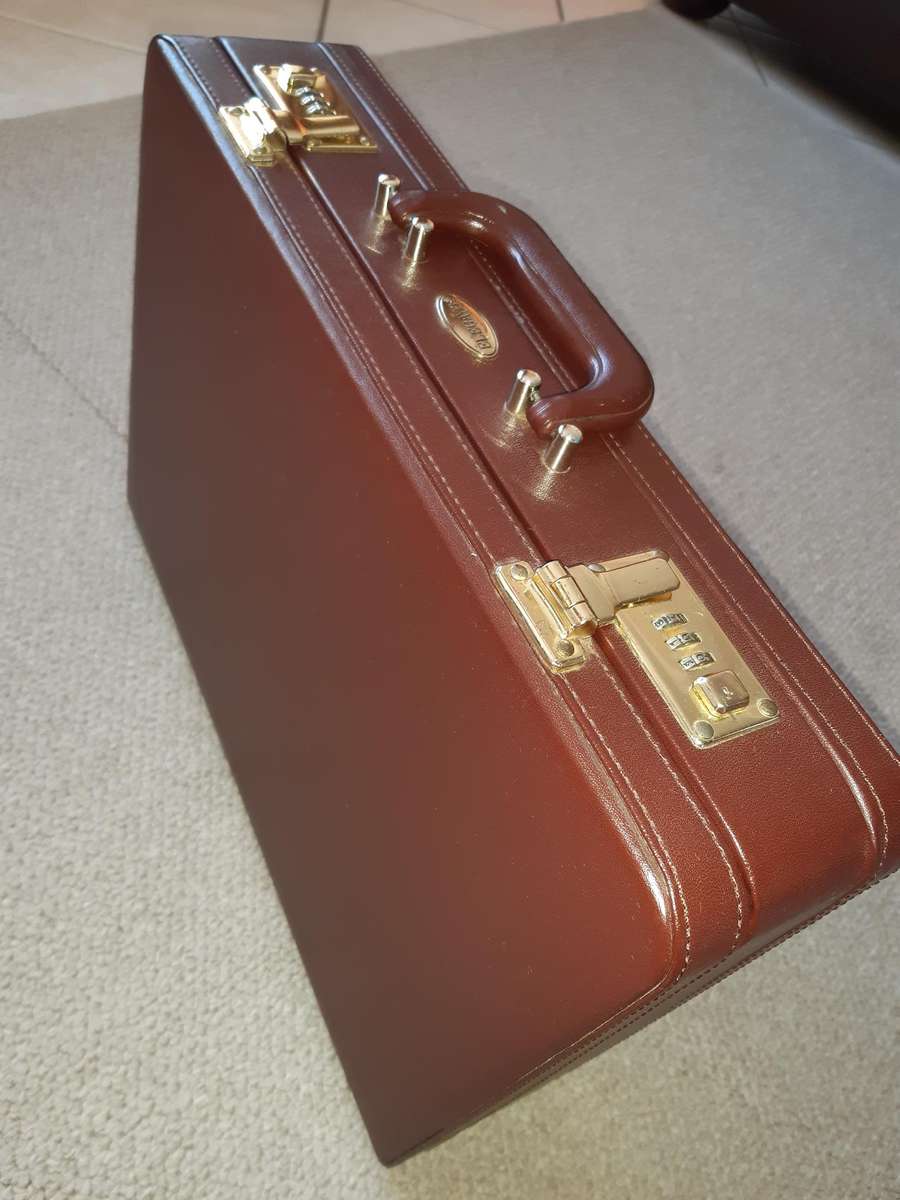 Elegant Expander PVC Attache Case