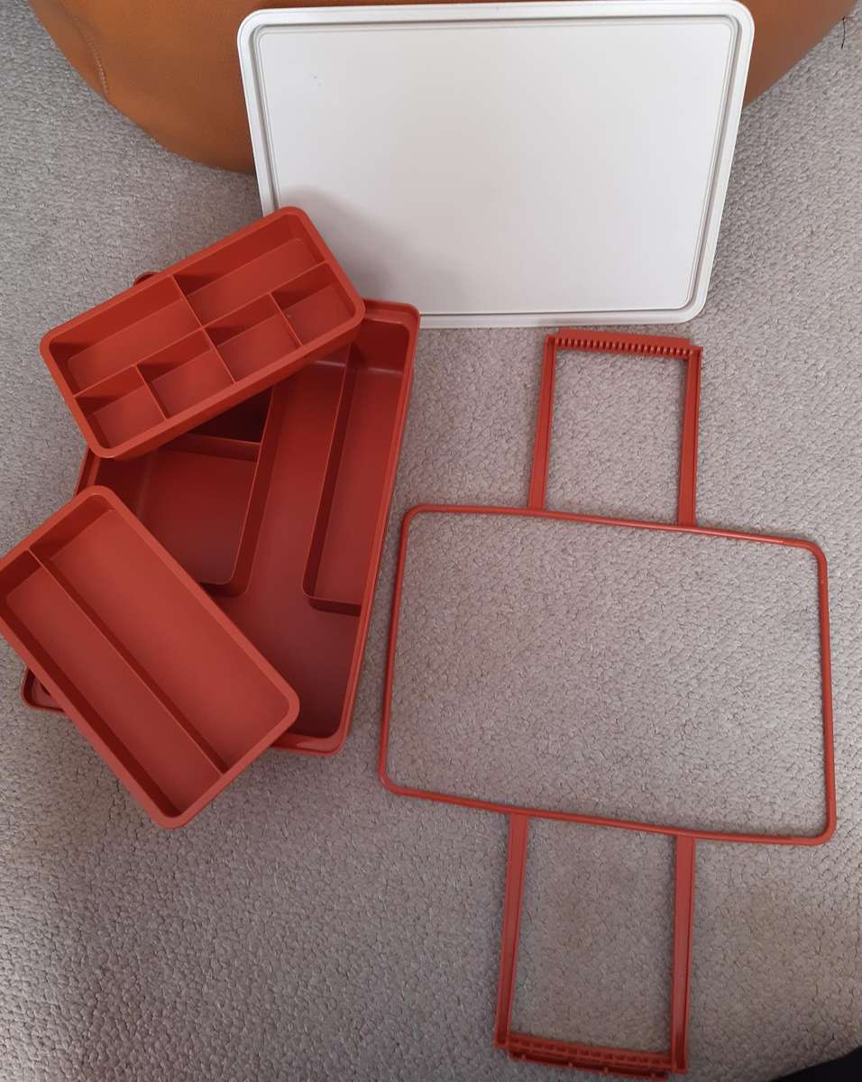 Vintage Tupperware Tuppercraft Orange Craft Box Organizer W/Lid and Handle
