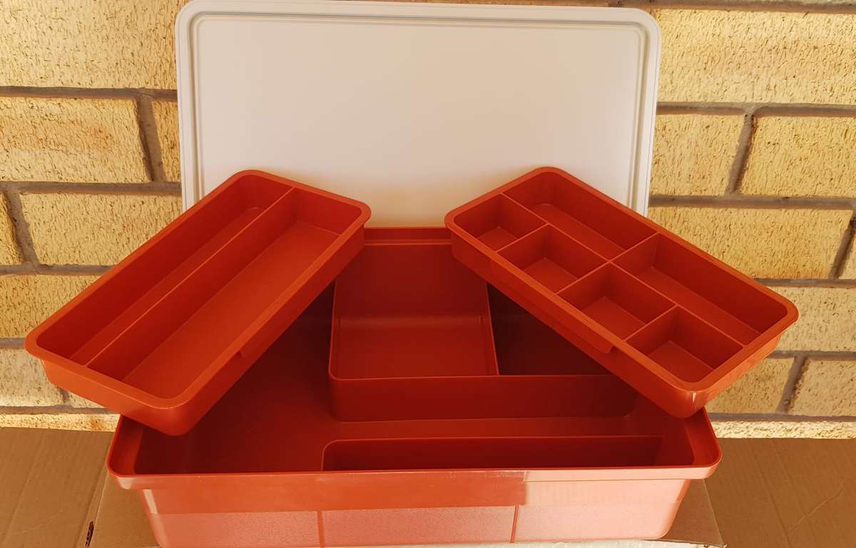 Vintage Tupperware Tuppercraft Orange Craft Box Organizer W/Lid and Handle