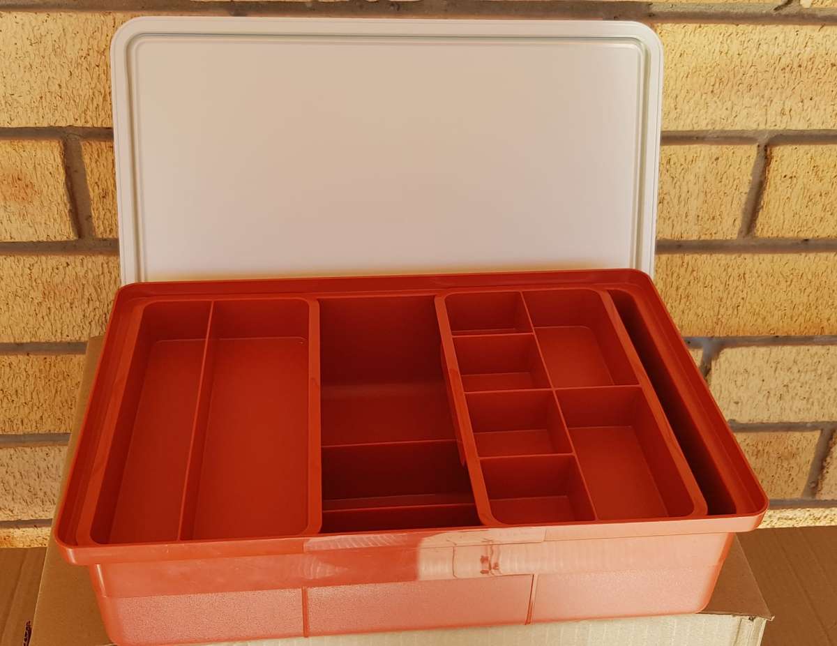 Vintage Tupperware Tuppercraft Orange Craft Box Organizer W/Lid and Handle