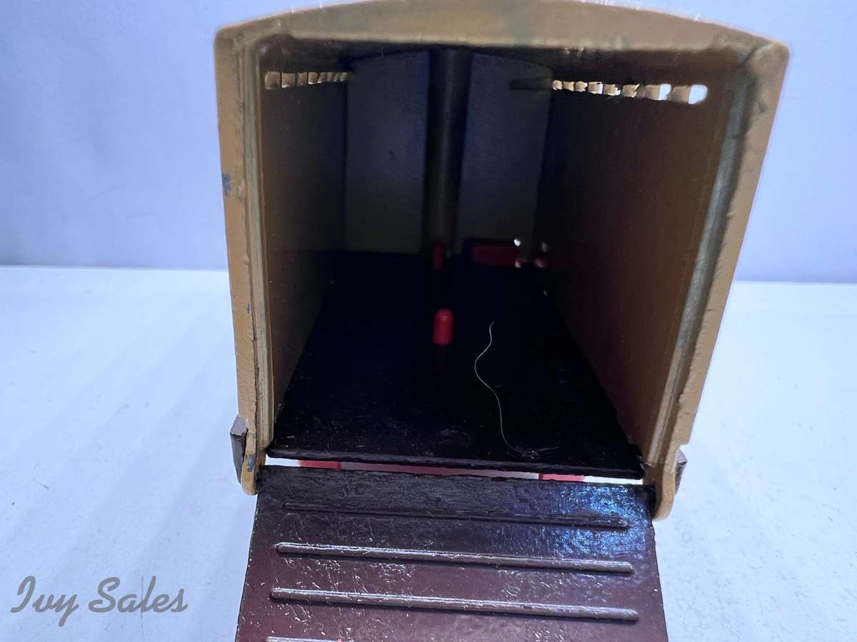 Budgie Toys #220 - Leyland Hippo-20H9 Livestock Transporter Truck