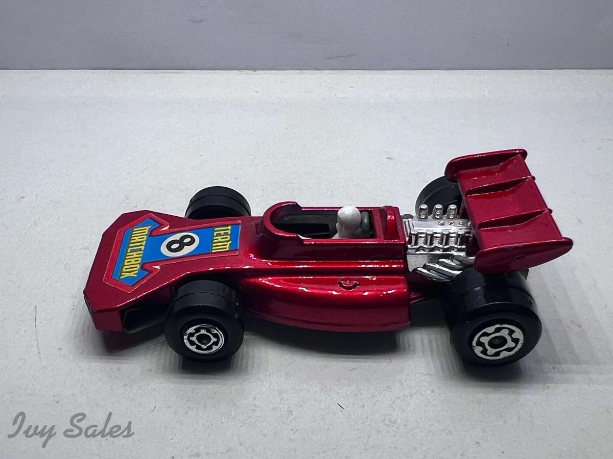 MATCHBOX SUPERFAST #24 Team Matchbox