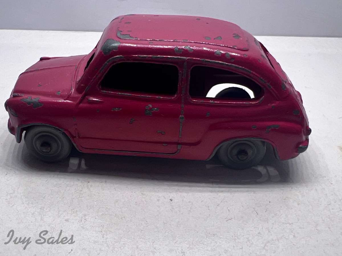 Dinky Toys #183 Fiat 600