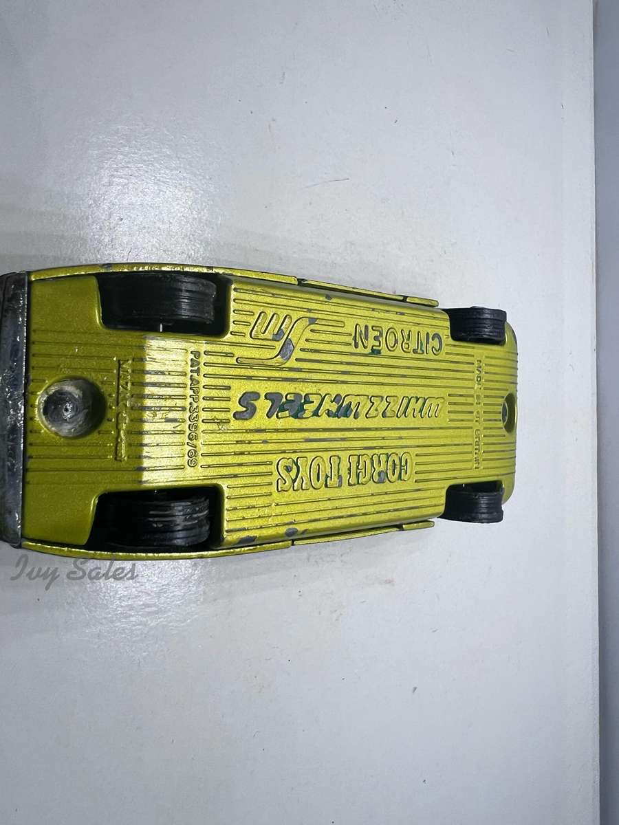 CORGI TOYS WHIZZWHEELS #284 CITROEN SM