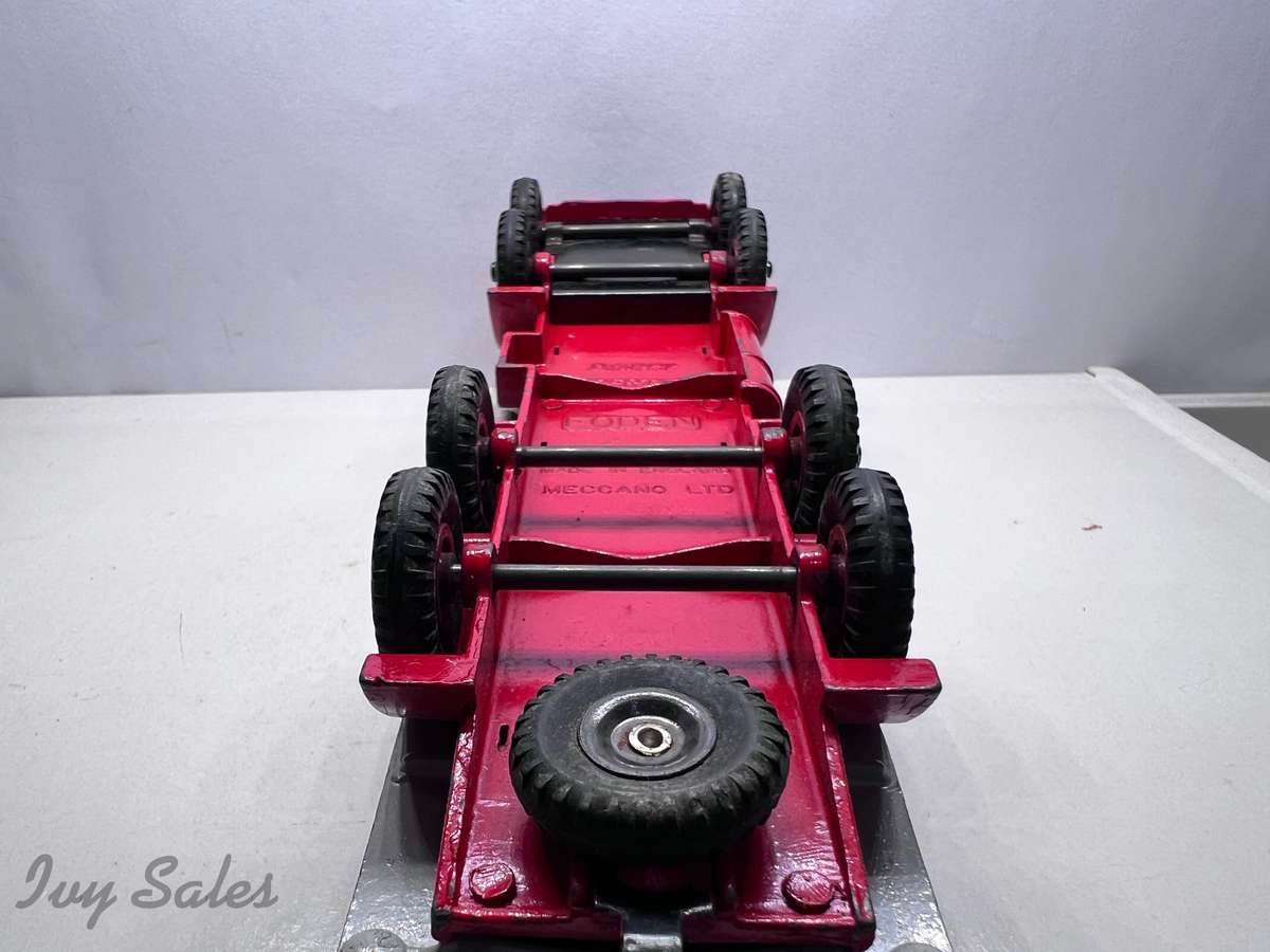 Dinky Toys #905 Foden Flat Truck with Chains