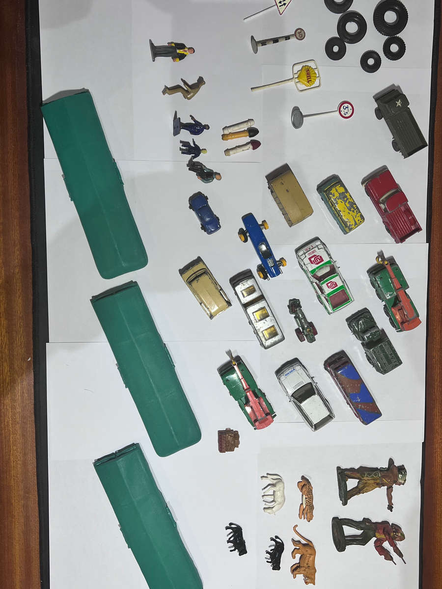 Matchbox and Accessory Lot