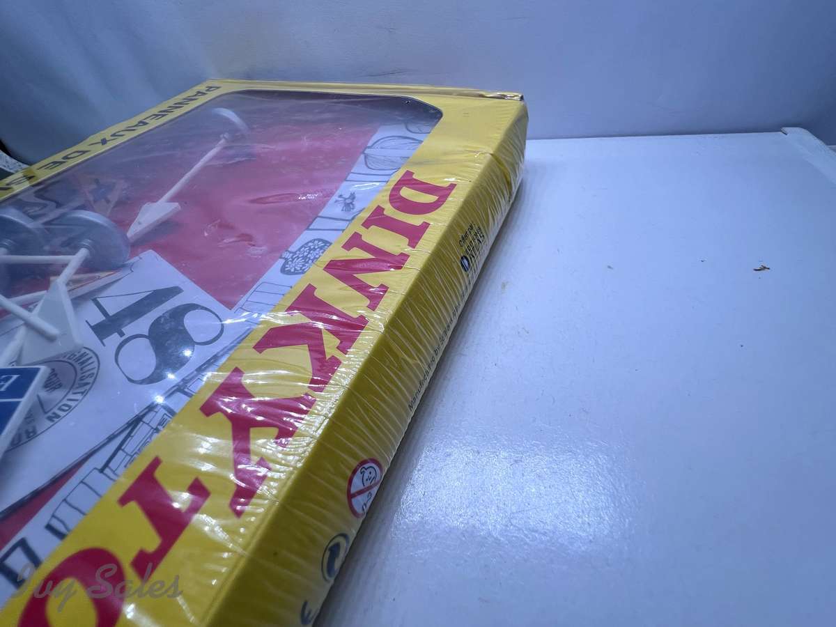 Atlas Editions - Dinky Toys #593 - French Road Sign Set - Sealed