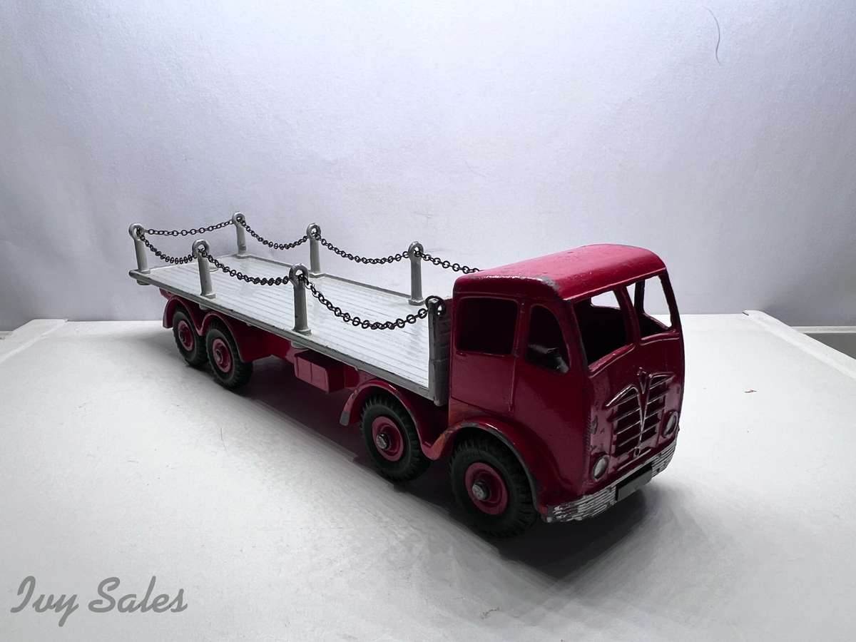 Dinky Toys #905 Foden Flat Truck with Chains
