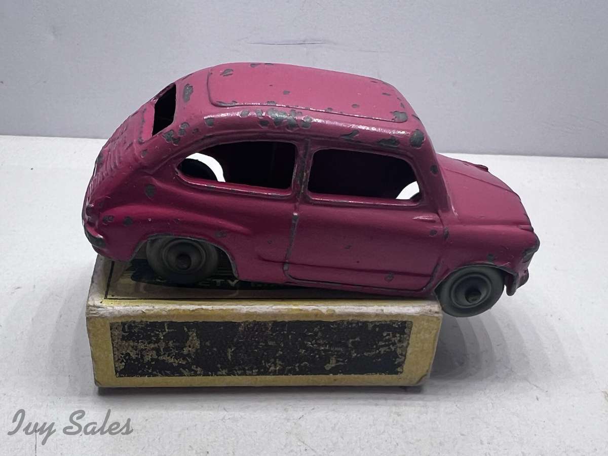 Dinky Toys #183 Fiat 600