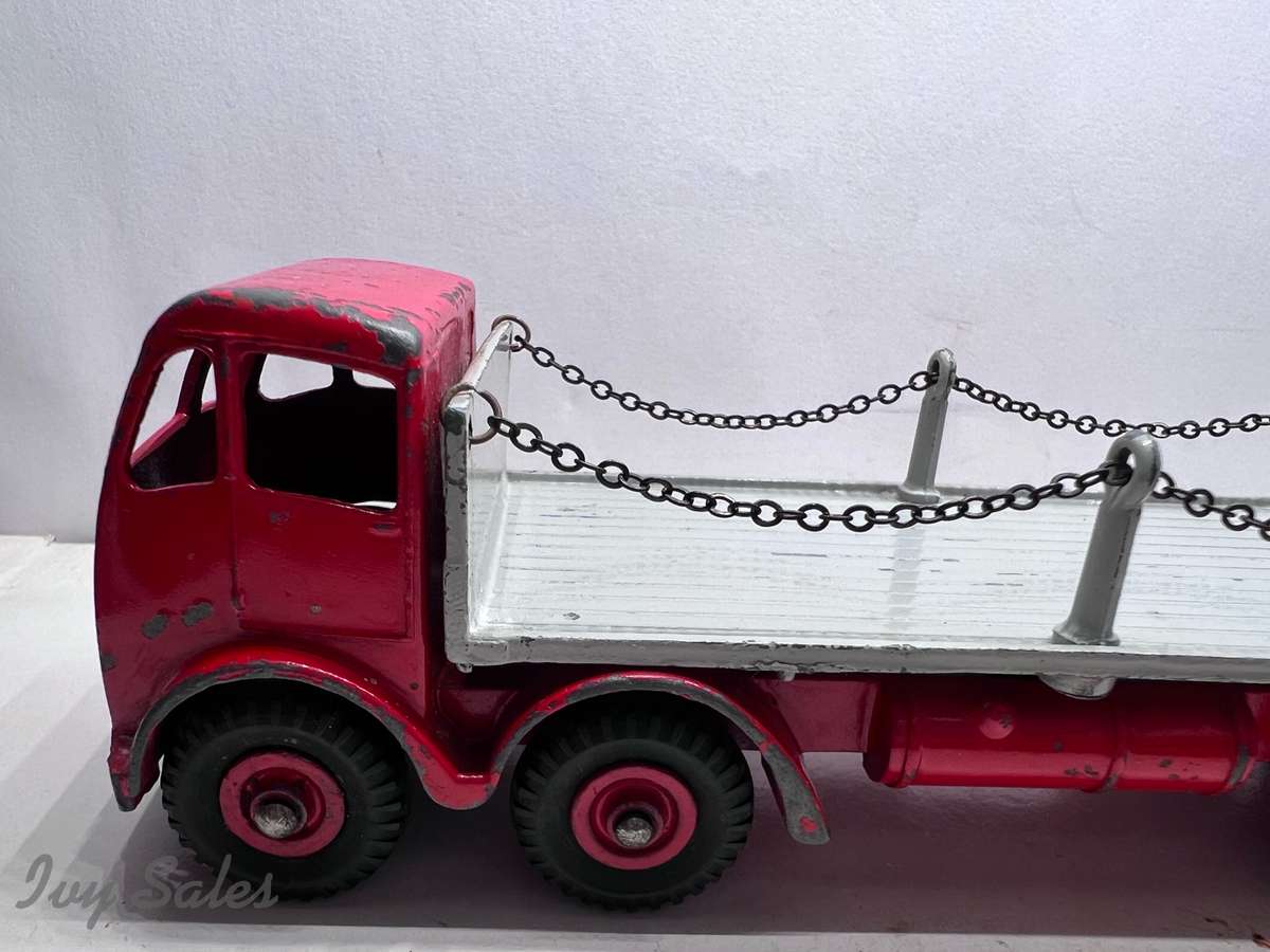 Dinky Toys #905 Foden Flat Truck with Chains