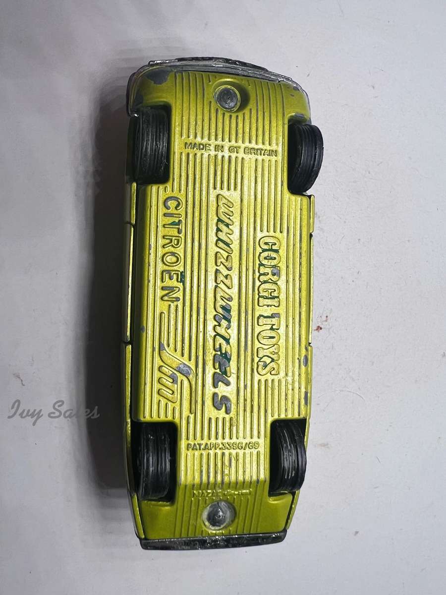 CORGI TOYS WHIZZWHEELS #284 CITROEN SM