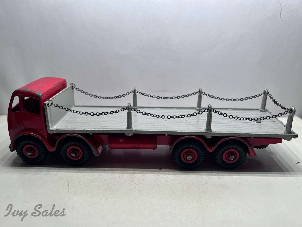 Dinky Toys #905 Foden Flat Truck with Chains