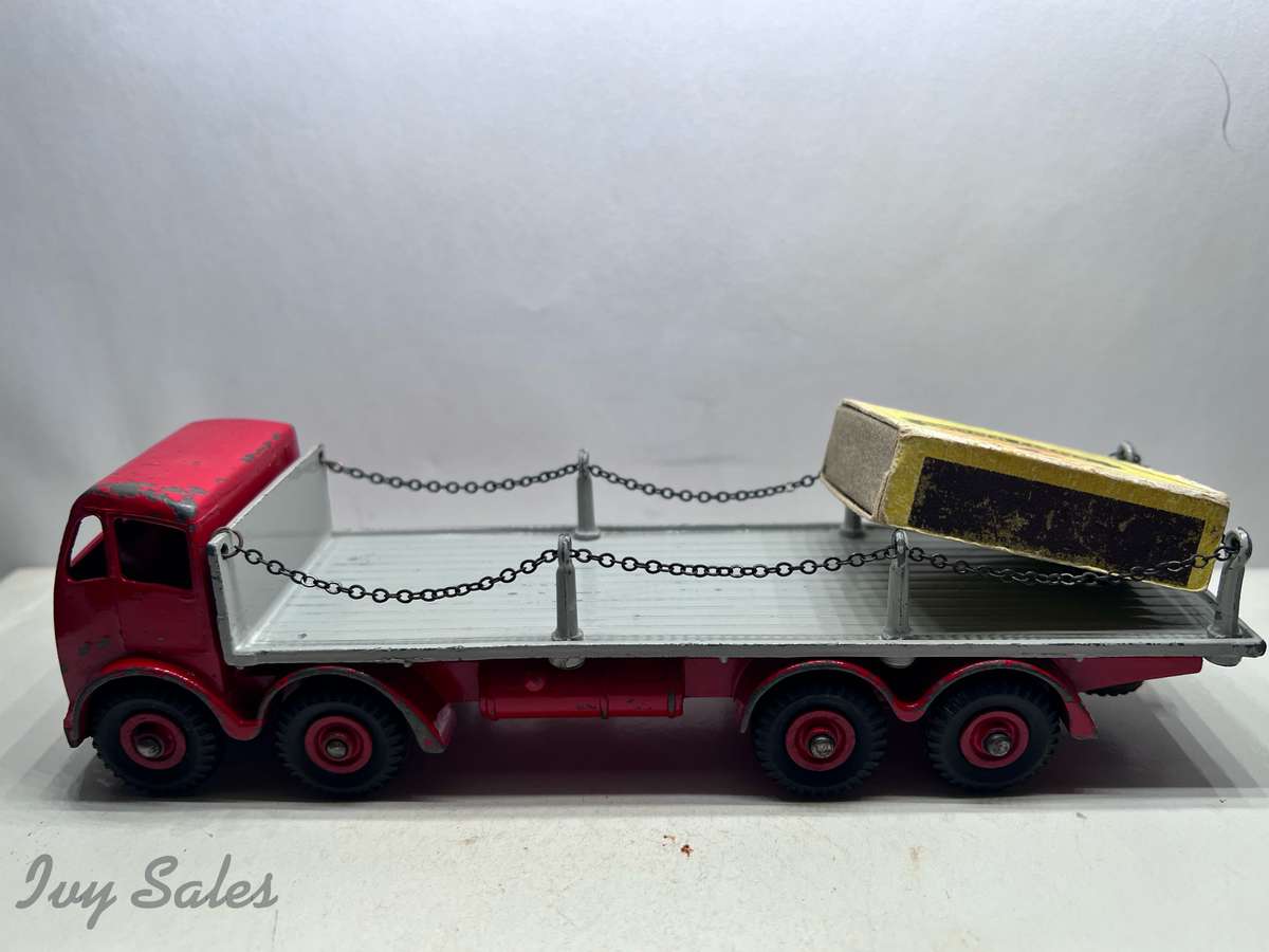 Dinky Toys #905 Foden Flat Truck with Chains