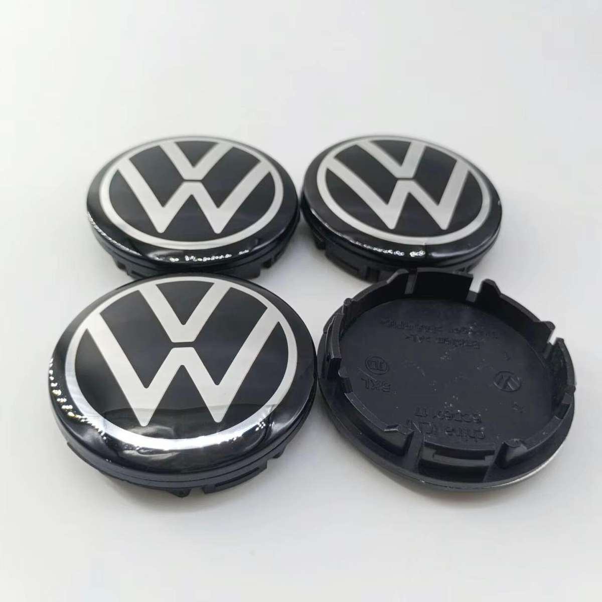 4x 65/56mm Chrome / Black Plastic Wheel Centre Cap for VW (NEW VW LOGO)