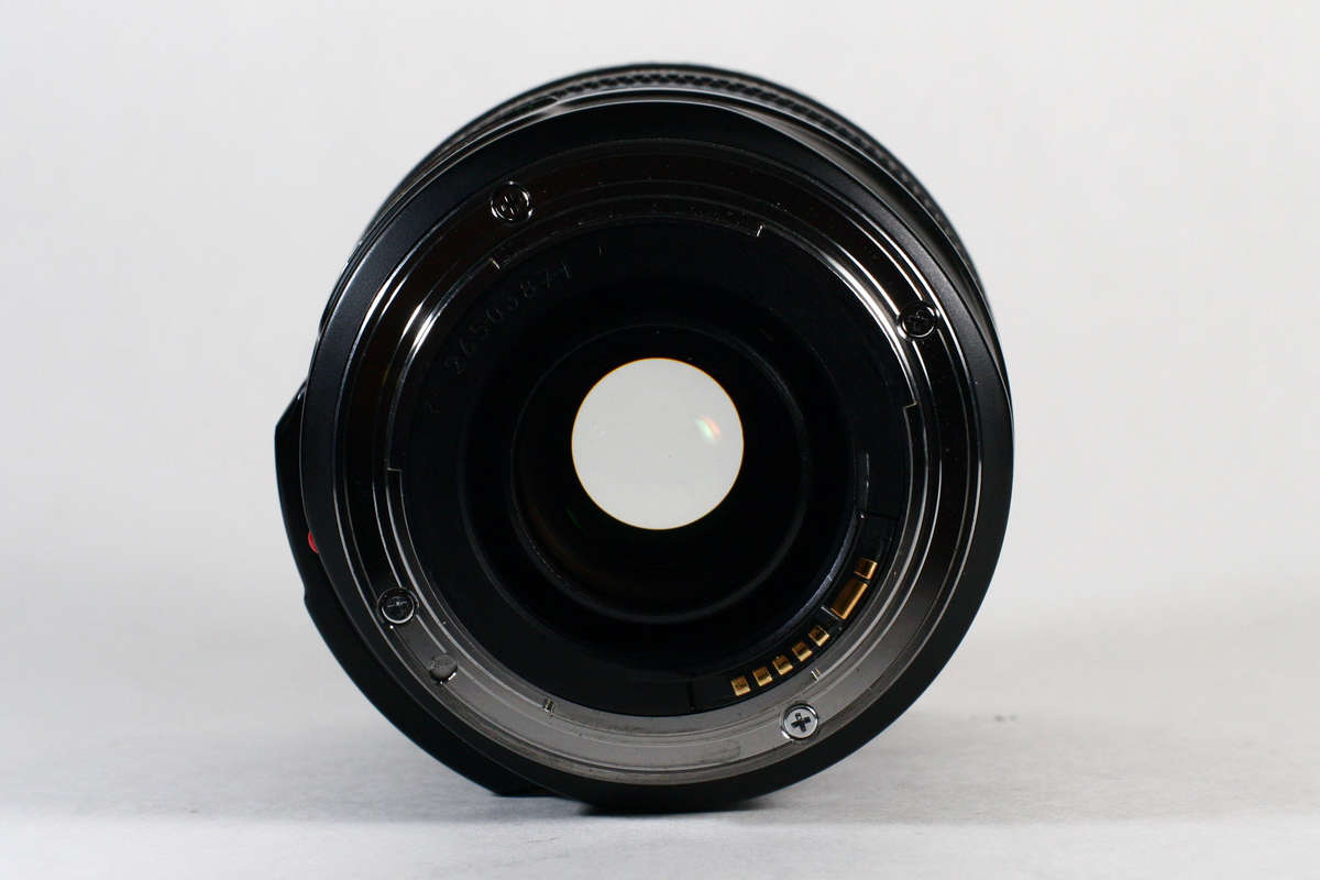 Canon EF 28-135mm f/3.5-5.6 IS USM