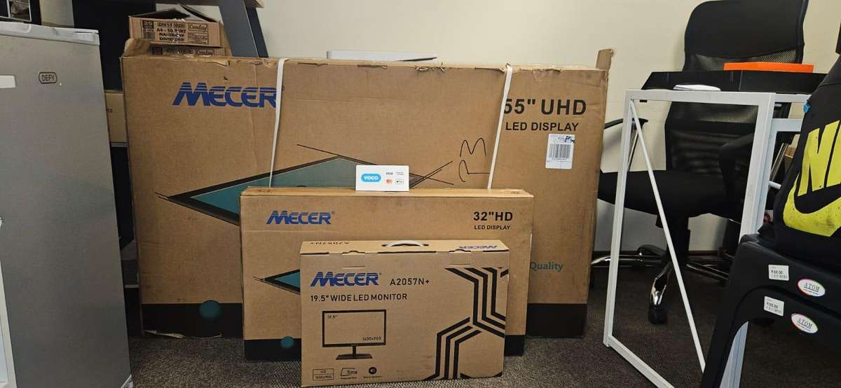 Mecer 55S99U 55" 4K UHD Smart LED Panel- DAMAGED BOX