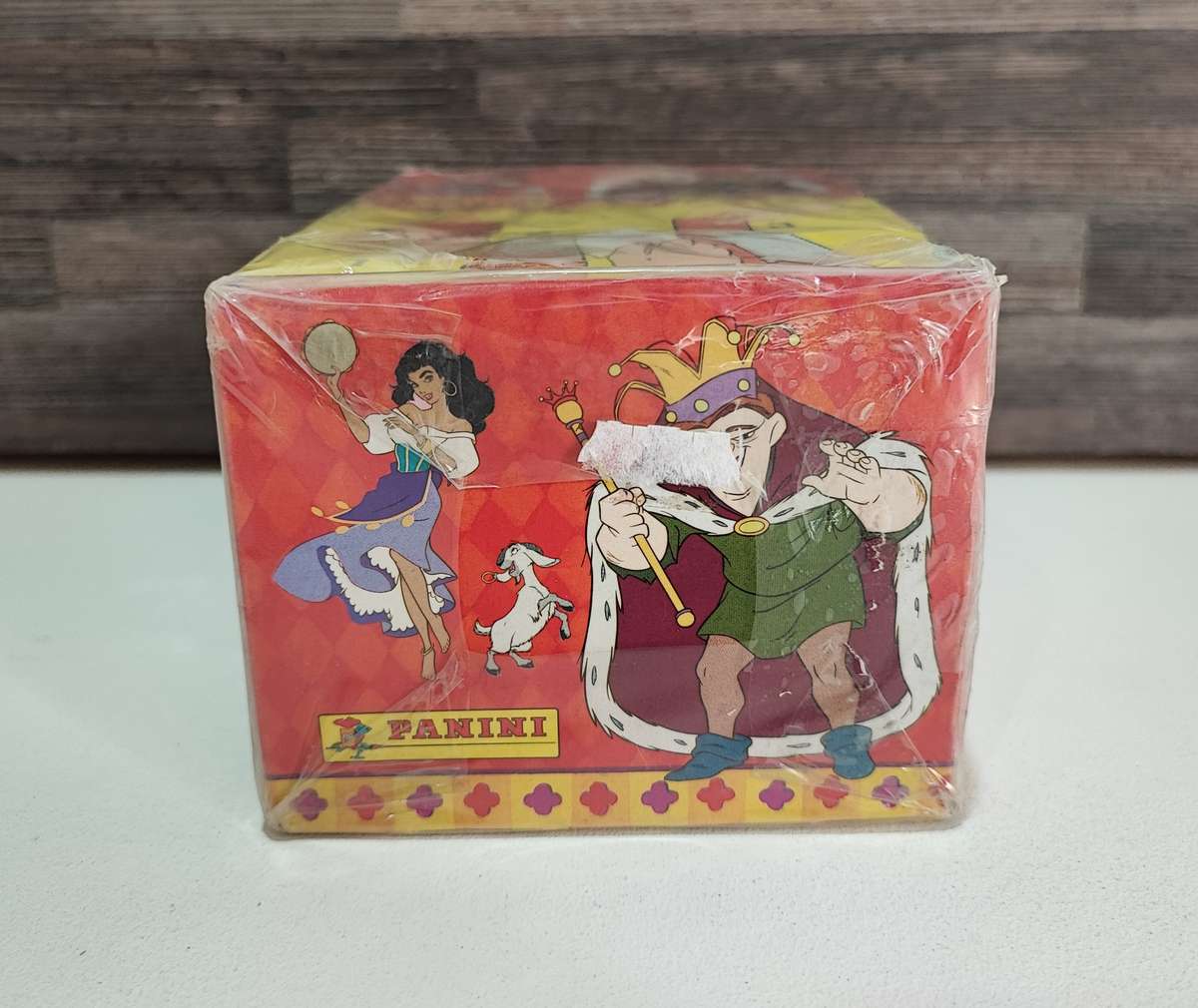 1996 Panini Disney`s The Hunchback of Notre Dame Collectible Stickers(factory sealed box)